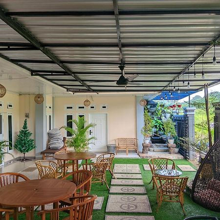 La Geiro Villa Labuan Bajo Eksteriør bilde