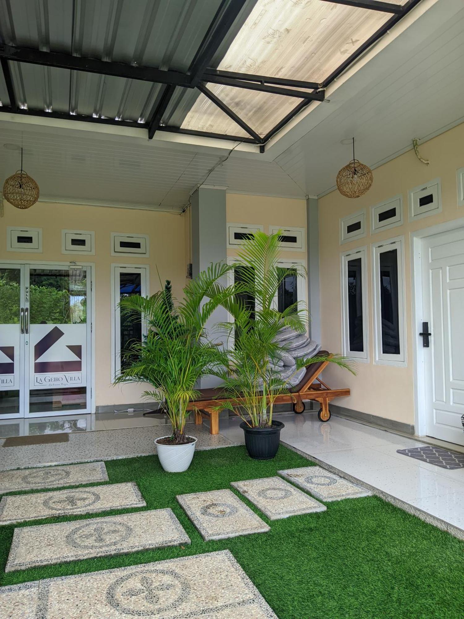 La Geiro Villa Labuan Bajo Eksteriør bilde